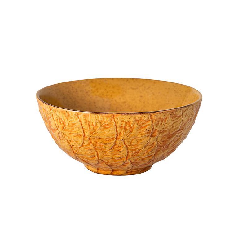 Bordallo Pinheiro Bordallo Pinheiro Gudrun Large Salad Bowl | Luxury Handmade Ceramics: This Gudrun Large Salad Bowl from the Bordallo Pinheiro Bordallo Pinheiro collection is a standout piece of luxury ceramic serveware, Portuguese pottery, handcrafted dish, handcrafted in Portugal, Bordallo Pinheiro. Handmade in Portugal, it blends artistic detail with functional charm—perfect as a collector’s item or for elevating your daily table setting.