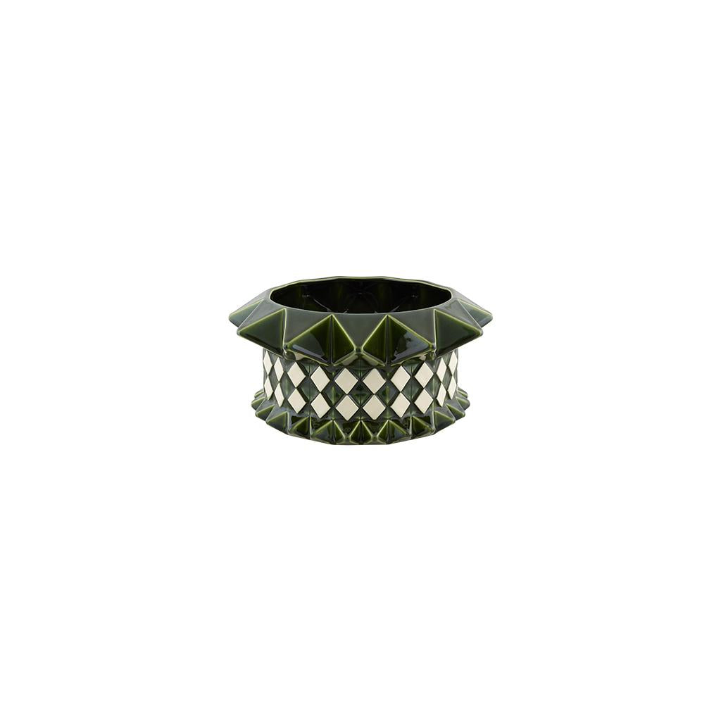 Bordallo Pinheiro Bordallo Pinheiro Punk Centerpiece 30 | Luxury Handmade Ceramics: This Punk Centerpiece 30 from the Bordallo Pinheiro Bordallo Pinheiro collection is a standout piece of luxury ceramic serveware, Portuguese pottery, handcrafted dish, handcrafted in Portugal, Bordallo Pinheiro. Handmade in Portugal, it blends artistic detail with functional charm—perfect as a collector’s item or for elevating your daily table setting.