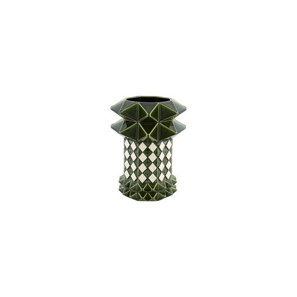 Bordallo Pinheiro Bordallo Pinheiro Punk Vase 4.25L | Luxury Handmade Ceramics: This Punk Vase 4.25L from the Bordallo Pinheiro Bordallo Pinheiro collection is a standout piece of luxury ceramic serveware, Portuguese pottery, handcrafted dish, handcrafted in Portugal, Bordallo Pinheiro. Handmade in Portugal, it blends artistic detail with functional charm—perfect as a collector’s item or for elevating your daily table setting.