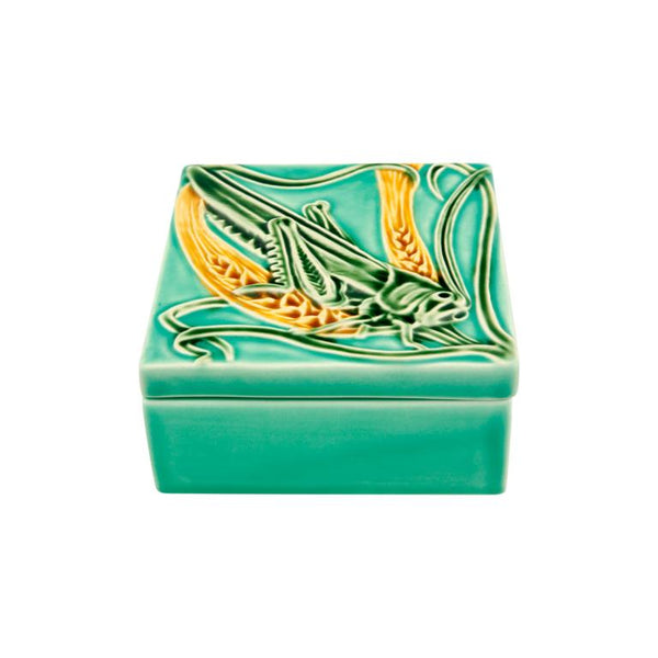 Bordallo Pinheiro Bordallo Pinheiro Tiles Box Grasshopper | Luxury Handmade Ceramics: This Tiles Box Grasshopper from the Bordallo Pinheiro Bordallo Pinheiro collection is a standout piece of luxury ceramic serveware, Portuguese pottery, handcrafted dish, handcrafted in Portugal, Bordallo Pinheiro. Handmade in Portugal, it blends artistic detail with functional charm—perfect as a collector’s item or for elevating your daily table setting.